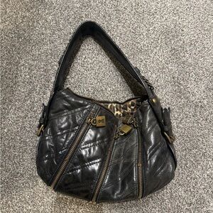 Chic Black Leather Shoulder Bag